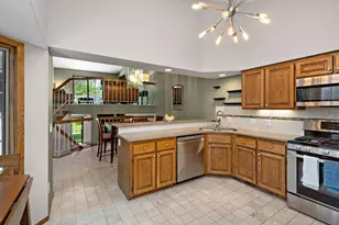 14925 45th Ave N, Plymouth, MN 55446 - Photo 10