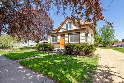 272 W Tyrone Street, Le Center, MN 56057 - Photo 2