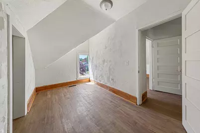 272 W Tyrone Street, Le Center, MN 56057 - Photo 18