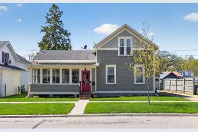 407 N Washington Street, Lake City, MN 55041 - Photo 1