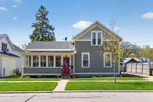407 N Washington St, Lake City, MN 55041 - Photo 1
