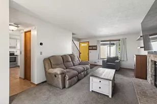 4505 Orchid Cir, Plymouth, MN 55446 - Photo 8