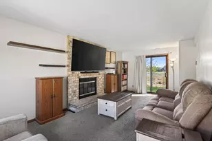 4505 Orchid Cir, Plymouth, MN 55446 - Photo 6