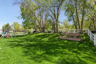 3790 Yellowstone Ln N, Plymouth, MN 55446 - Photo 44