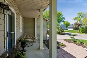 3790 Yellowstone Ln N, Plymouth, MN 55446 - Photo 6