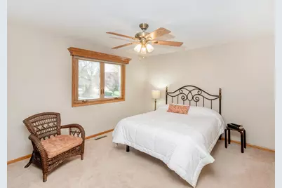 1372 Granite Lane N, Oakdale, MN 55128 - Photo 14