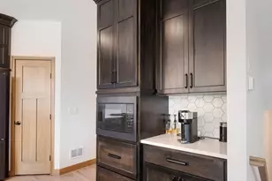 429 Collova Dr, Vadnais Heights, MN 55127 - Photo 12