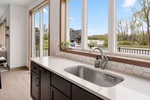 429 Collova Dr, Vadnais Heights, MN 55127 - Photo 10
