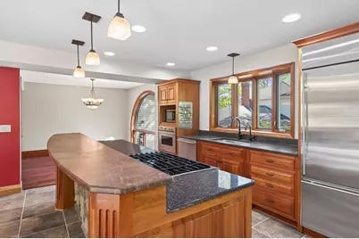 8750 Hunters Way, Apple Valley, MN 55124 - Photo 22