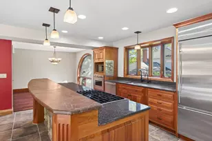 8750 Hunters Way, Apple Valley, MN 55124 - Photo 22
