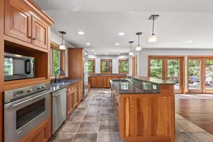 8750 Hunters Way, Apple Valley, MN 55124 - Photo 18