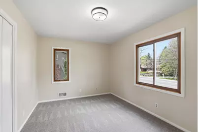 738 County Road B E, Maplewood, MN 55117 - Photo 22