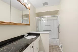 738 County Rd B E, Maplewood, MN 55117 - Photo 24