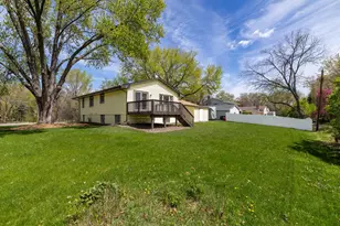 738 County Rd B E, Maplewood, MN 55117 - Photo 4