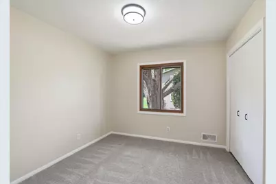 738 County Road B E, Maplewood, MN 55117 - Photo 20