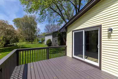738 County Road B E, Maplewood, MN 55117 - Photo 6