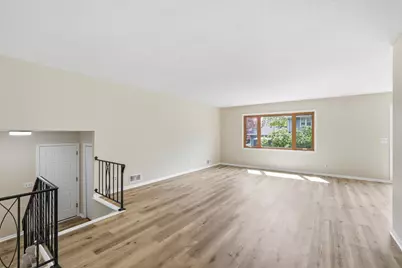 738 County Road B E, Maplewood, MN 55117 - Photo 16