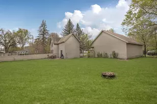 701 7th St SE, Saint Cloud, MN 56304 - Photo 20