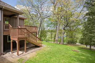 10752 Mt Curve Rd, Eden Prairie, MN 55347 - Photo 46