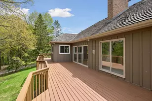 10752 Mt Curve Rd, Eden Prairie, MN 55347 - Photo 44