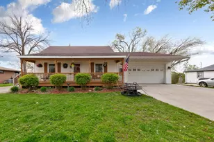 530 S 4th St, Le Sueur, MN 56058 - Photo 1