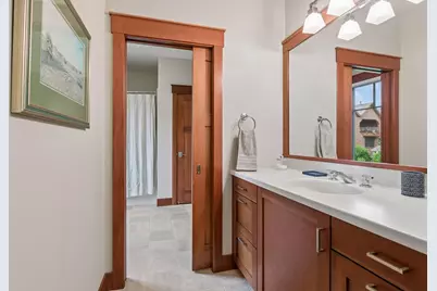 721 Rice Street E, Wayzata, MN 55391 - Photo 32