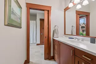 721 Rice St E, Wayzata, MN 55391 - Photo 32