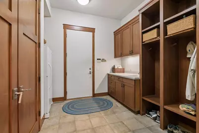 721 Rice Street E, Wayzata, MN 55391 - Photo 22