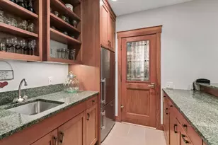 721 Rice St E, Wayzata, MN 55391 - Photo 42