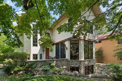 721 Rice Street E, Wayzata, MN 55391 - Photo 2