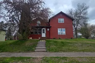 1120 Foster St, Cumberland, WI 54829 - Photo 4
