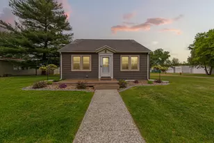111 Joy Ave SW, Madelia, MN 56062 - Photo 24