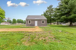 111 Joy Ave SW, Madelia, MN 56062 - Photo 28