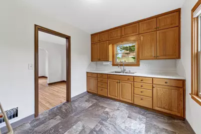 111 Joy Avenue SW, Madelia, MN 56062 - Photo 10