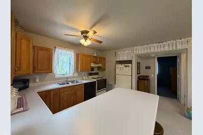 312 W Luverne Street, Magnolia, MN 56158 - Photo 34