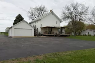 312 W Luverne St, Magnolia, MN 56158 - Photo 58