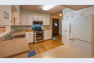 11197 608th Avenue, Minnesota Lake, MN 56068 - Photo 26