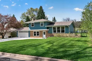 2479 Hillside Rd, White Bear Lake, MN 55110 - Photo 1