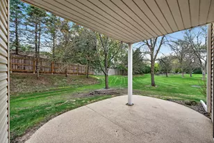 3618 Gershwin Ln N, Oakdale, MN 55128 - Photo 28
