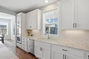 16885 Diamonte Way, Lakeville, MN 55044 - Photo 4