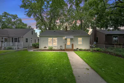 14 Jackson Avenue S, Hopkins, MN 55343 - Photo 2