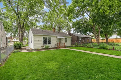14 Jackson Avenue S, Hopkins, MN 55343 - Photo 4