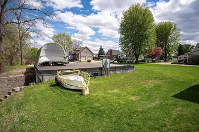 421 Walnut Place, La Crescent, MN 55947 - Photo 4