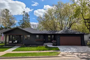 1020 Franklin St, Baldwin, WI 54002 - Photo 2