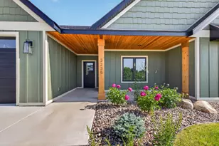 3235 Bella Terra Rd NE, Rochester, MN 55906 - Photo 2