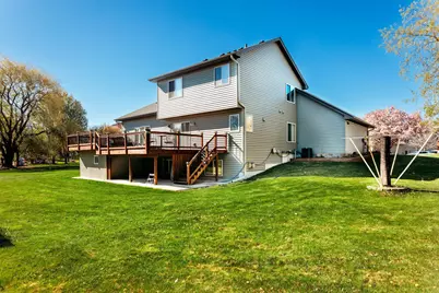 10014 Pin Oak Court N, Brooklyn Park, MN 55443 - Photo 4