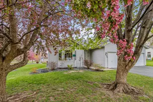 6934 4th St Ct N, Oakdale, MN 55128 - Photo 2