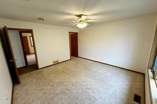 1240 Patricia Ct, Marshall, MN 56258 - Photo 20