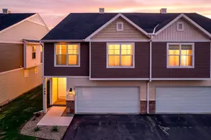 468 Stonewood Ln, Burnsville, MN 55306 - Photo 1
