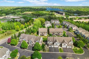 468 Stonewood Ln, Burnsville, MN 55306 - Photo 4